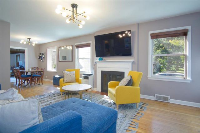 238 Kensington Drive, Madison, WI 53704
