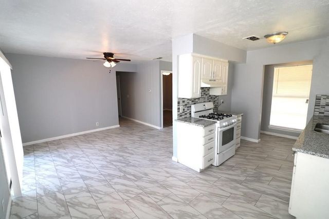 9821 Bluffcreek Drive, Dallas, TX 75227