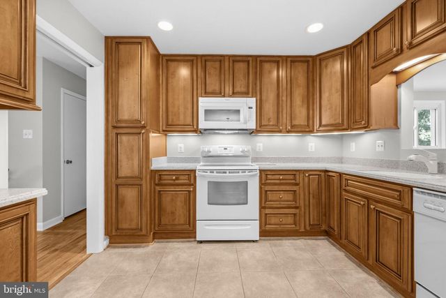 4304 KAREN ST, Suitland, MD 20746