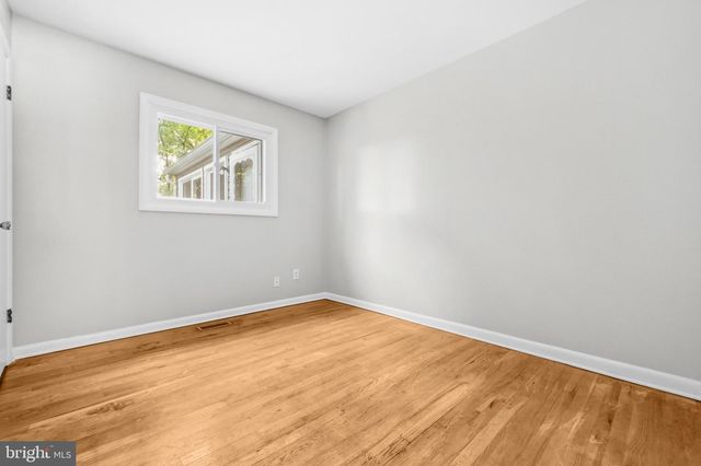 4304 KAREN ST, Suitland, MD 20746