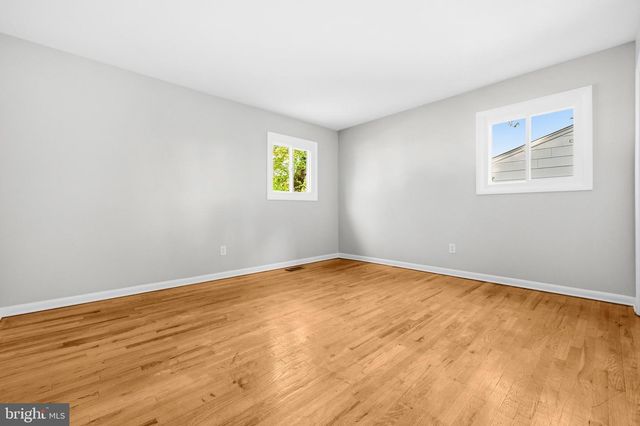 4304 KAREN ST, Suitland, MD 20746