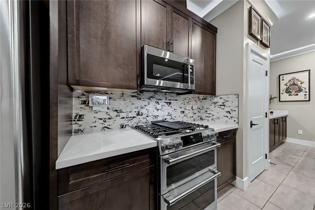 3200 Lumassina Way, Henderson, NV 89044