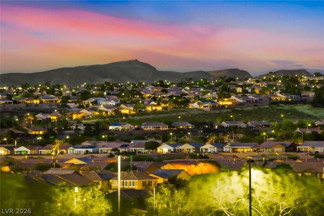 3200 Lumassina Way, Henderson, NV 89044