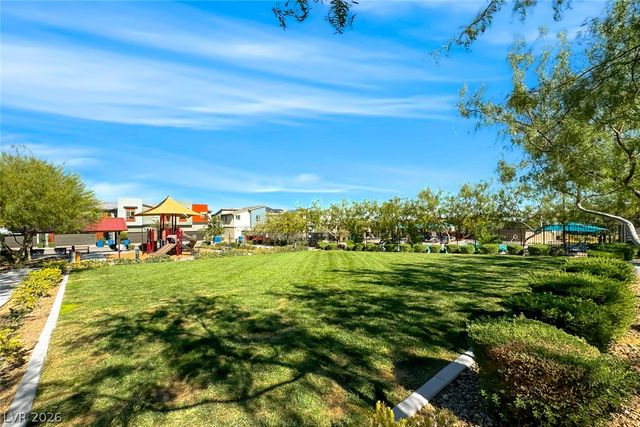 3200 Lumassina Way, Henderson, NV 89044
