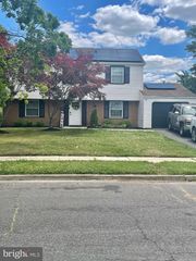 82 BAYBERRY LN, Willingboro, NJ 08046