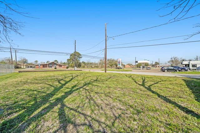 0 Wayside Drive N, Houston, TX 77028