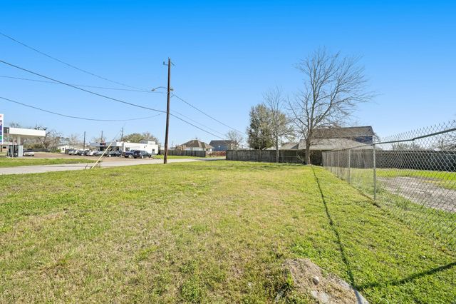 0 Wayside Drive N, Houston, TX 77028