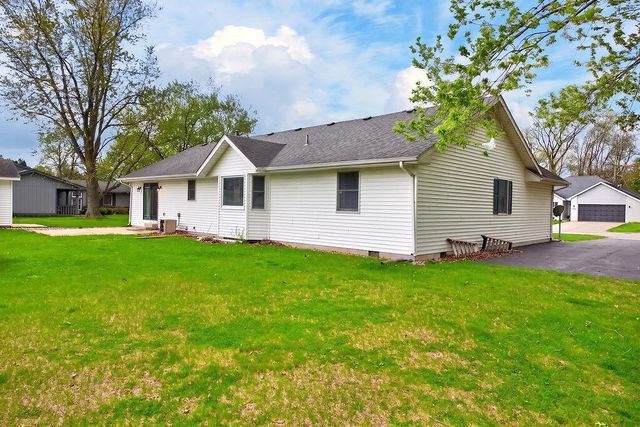 1929 Kapok Street SW, Demotte, IN 46310
