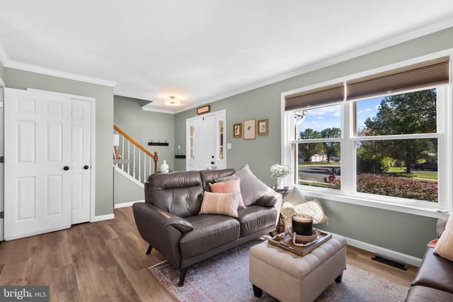 55 LAURA DR, Barto, PA 19504