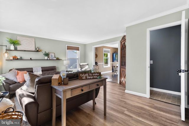 55 LAURA DR, Barto, PA 19504