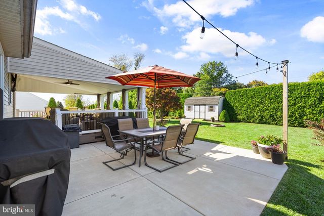 55 LAURA DR, Barto, PA 19504