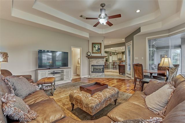 115 Brookgreen Circle N, Montgomery, TX 77356