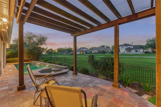 115 Brookgreen Circle N, Montgomery, TX 77356