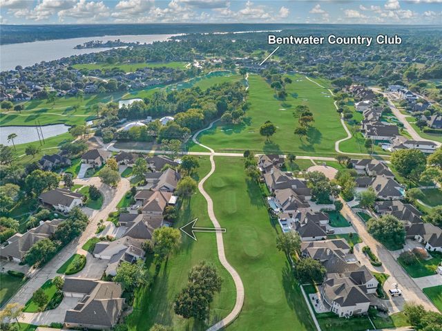 115 Brookgreen Circle N, Montgomery, TX 77356