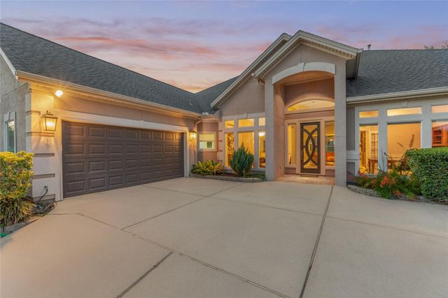 115 Brookgreen Circle N, Montgomery, TX 77356