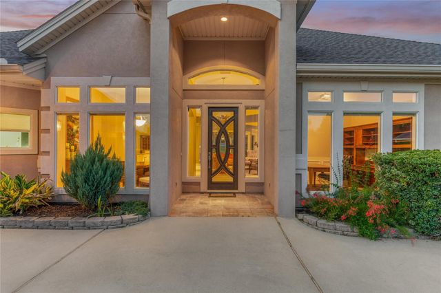 115 Brookgreen Circle N, Montgomery, TX 77356
