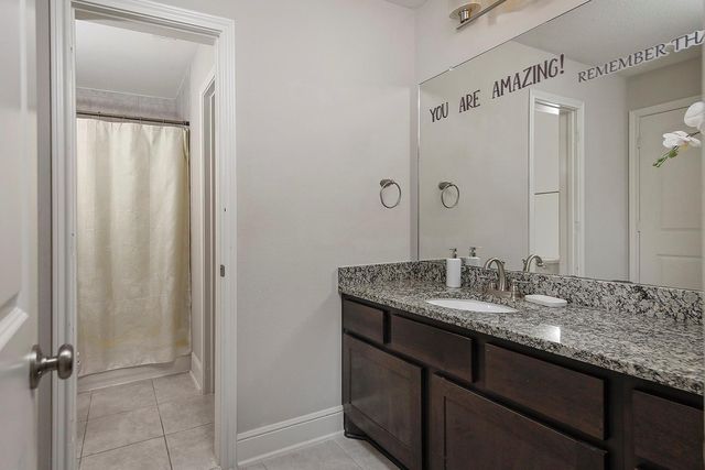 14 Red Barn Way, The Woodlands, TX 77389