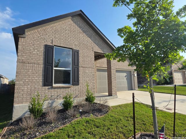 250 W FLOWING RIVER DR, Boerne, TX 78006