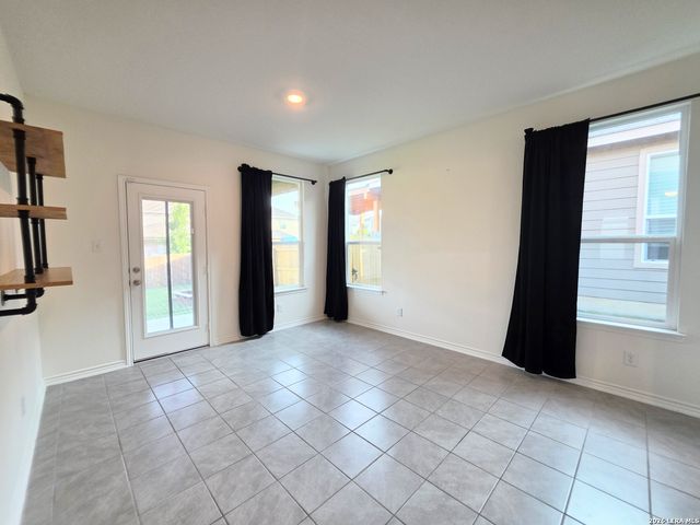 250 W FLOWING RIVER DR, Boerne, TX 78006