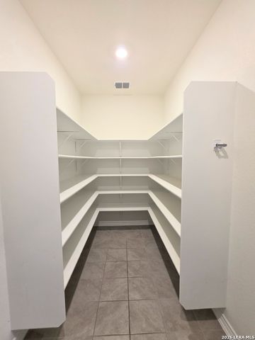 250 W FLOWING RIVER DR, Boerne, TX 78006