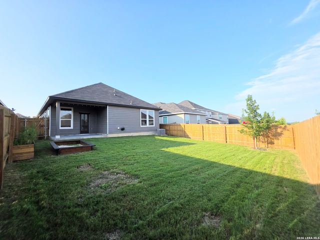 250 W FLOWING RIVER DR, Boerne, TX 78006