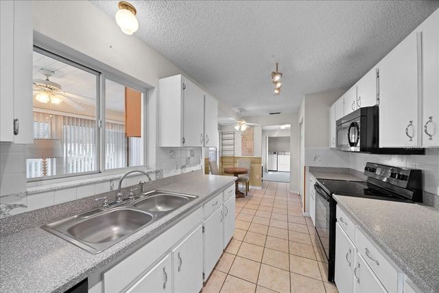 8594 SW 61ST COURT, Ocala, FL 34476