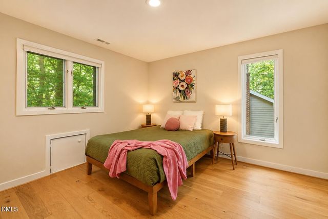 304 Old Forest Creek Drive, Chapel Hill, NC 27514