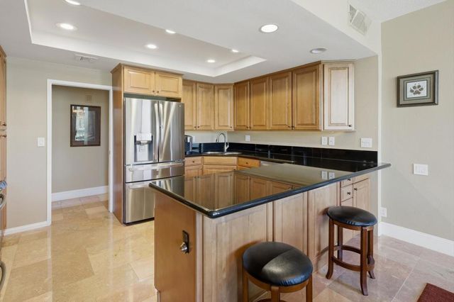 910 Island Drive 206, Rancho Mirage, CA 92270