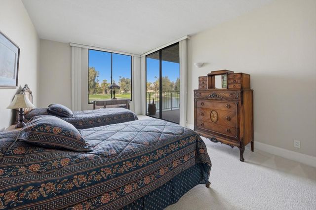 910 Island Drive 206, Rancho Mirage, CA 92270