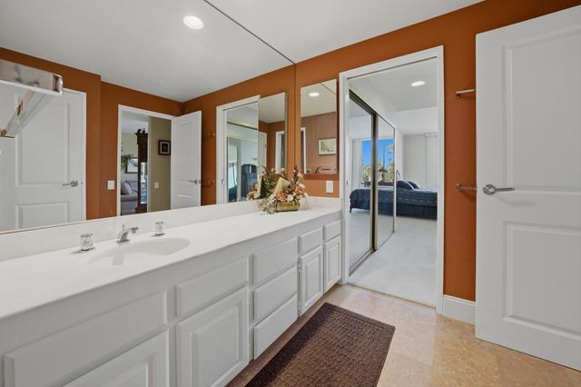 910 Island Drive 206, Rancho Mirage, CA 92270