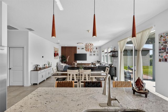 1181 LAKESHORE BREEZE PLACE, Kissimmee, FL 34747