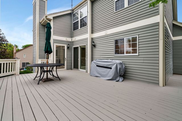 854 Brompton Circle, Bolingbrook, IL 60440