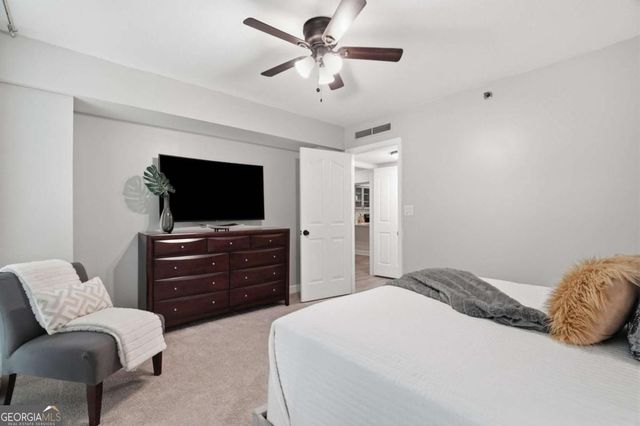 2870 Pharr Court South NW 207, Atlanta, GA 30305