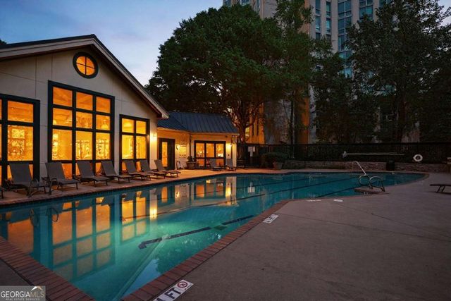 2870 Pharr Court South NW 207, Atlanta, GA 30305