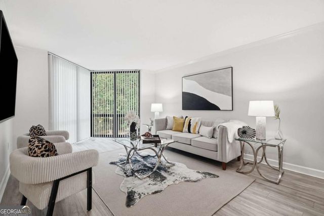 2870 Pharr Court South NW 207, Atlanta, GA 30305