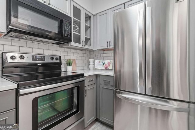 2870 Pharr Court South NW 207, Atlanta, GA 30305