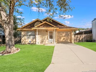 715 Meadow Gate Dr., Converse, TX 78109