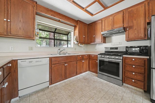 25010 Buckhorn Ridge Rd, Pioneer, CA 95666