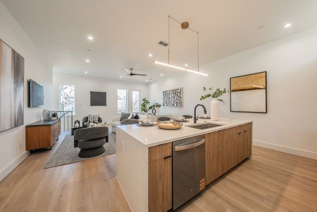 5320 Reiger Avenue 107, Dallas, TX 75214