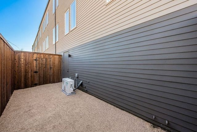 5320 Reiger Avenue 107, Dallas, TX 75214