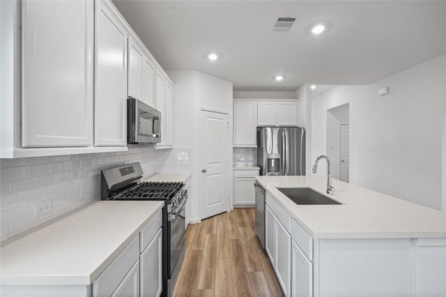 9175 Westminster Manor Dr, Cypress, TX 77433