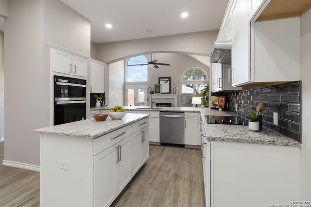 14939 Gateview Dr, San Antonio, TX 78248