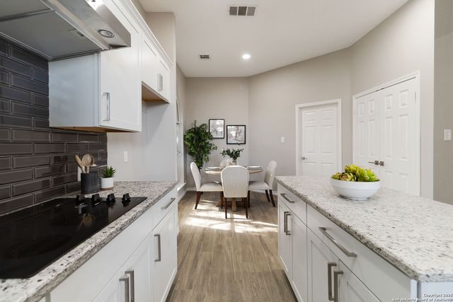 14939 Gateview Dr, San Antonio, TX 78248