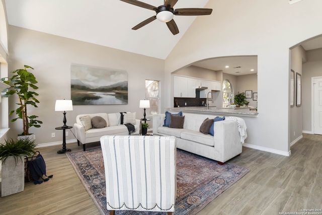 14939 Gateview Dr, San Antonio, TX 78248