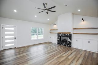 17877 E Hwy 12, Rogers, AR 72756