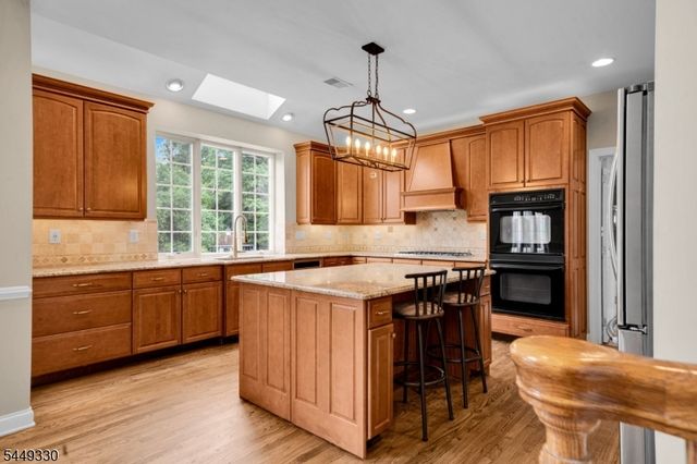 4 Middlesworth Farm Rd, Washington Twp., NJ 07853