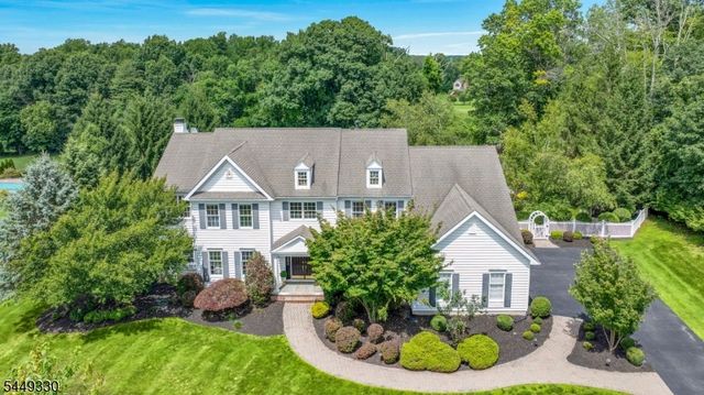 4 Middlesworth Farm Rd, Washington Twp., NJ 07853