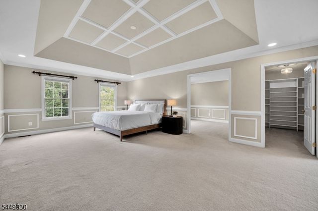 4 Middlesworth Farm Rd, Washington Twp., NJ 07853