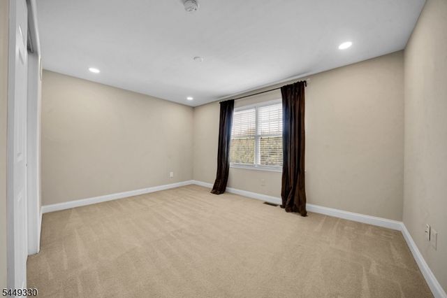4 Middlesworth Farm Rd, Washington Twp., NJ 07853