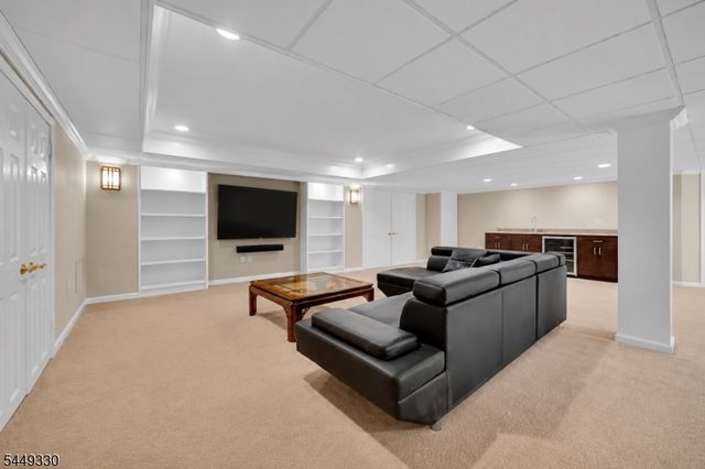 4 Middlesworth Farm Rd, Washington Twp., NJ 07853
